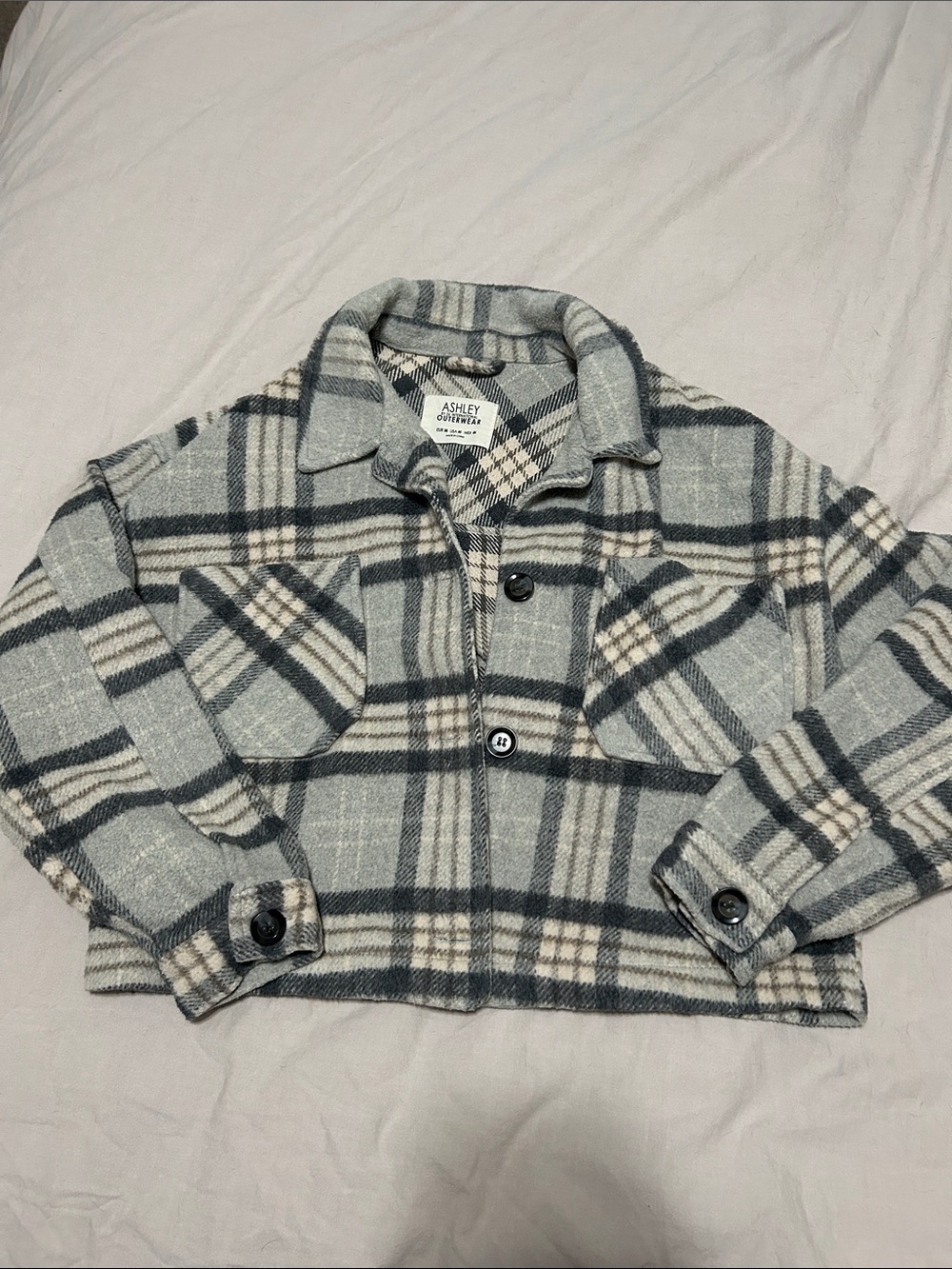 Ashley By 26 International Gray and Cream Plaid Cropped Shacket